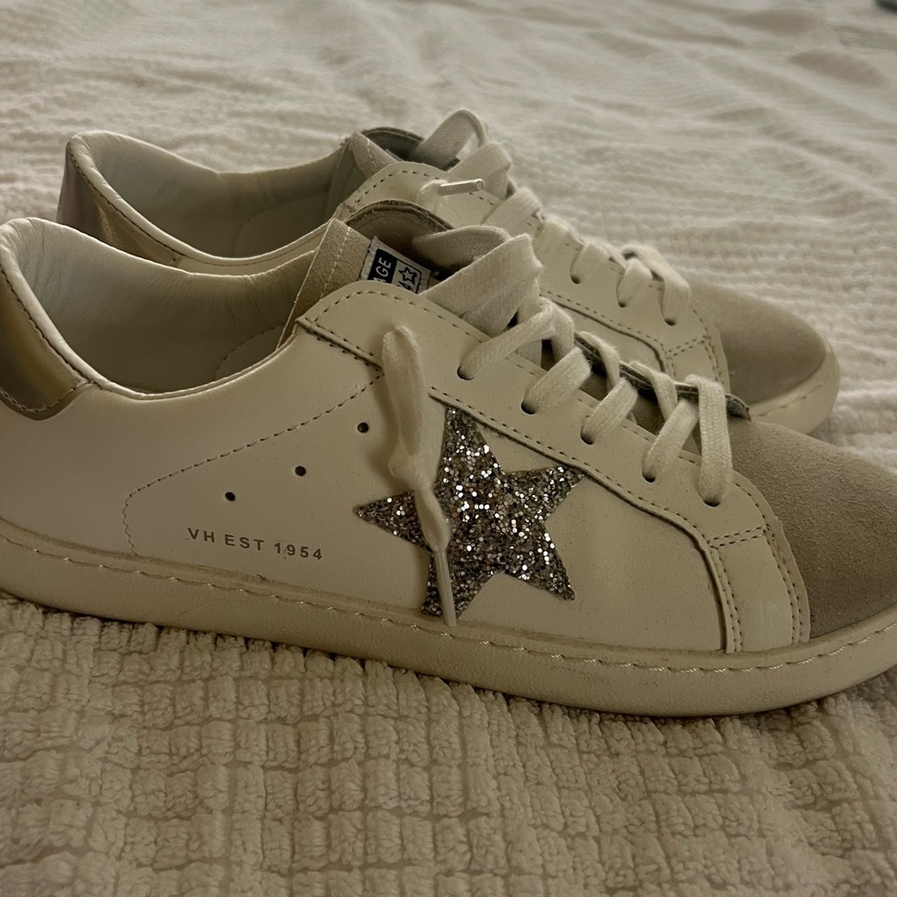 Vintage Havana White and Silver Star Sneakers